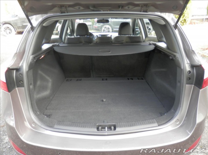 Hyundai i30 1,6 GDi 88kW DOHC 16V aut 2014