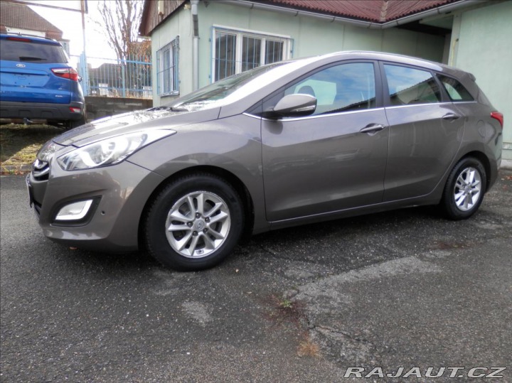 Hyundai i30 1,6 GDi 88kW DOHC 16V aut 2014