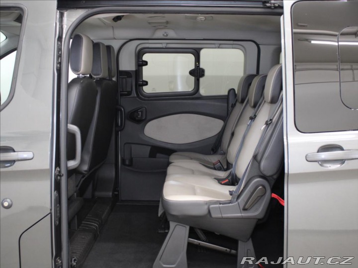 Ford Tourneo Custom 2,0 TDCi MT 9.míst KŮŽE T 2017
