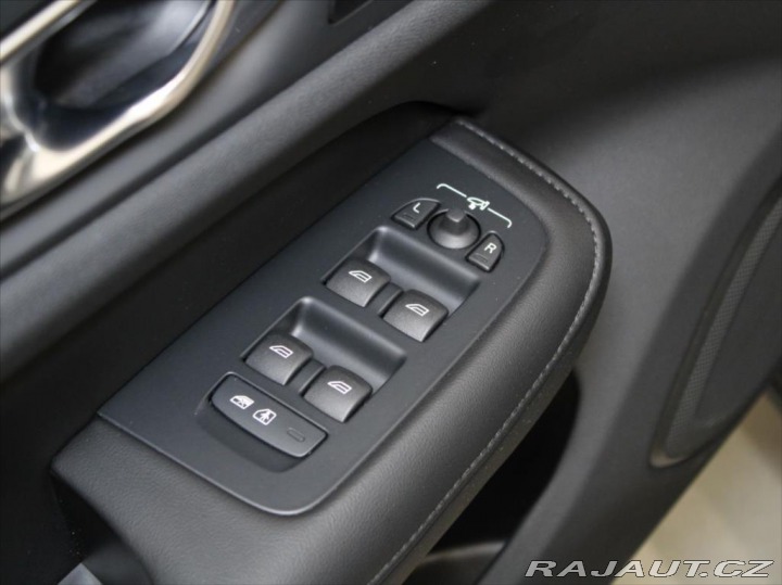 Volvo S60 2,0 B5 AWD Ultimate Dark 2024