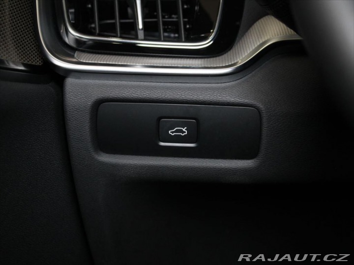 Volvo S60 2,0 B5 AWD Ultimate Dark 2024