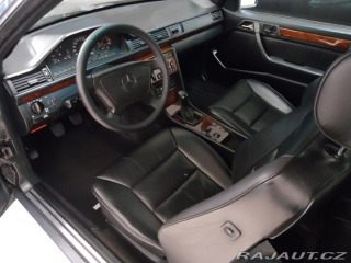 Mercedes-Benz 124 300 CE 24V Cabrio. 1994