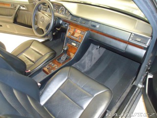 Mercedes-Benz 124 300 CE 24V Cabrio. 1994