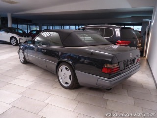Mercedes-Benz 124 300 CE 24V Cabrio. 1994