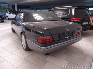 Mercedes-Benz 124 300 CE 24V Cabrio. 1994