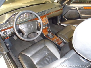 Mercedes-Benz 124 300 CE 24V Cabrio. 1994