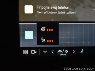 Volvo XC40 2,0 B3 Plus Dark Bezklíč 2023