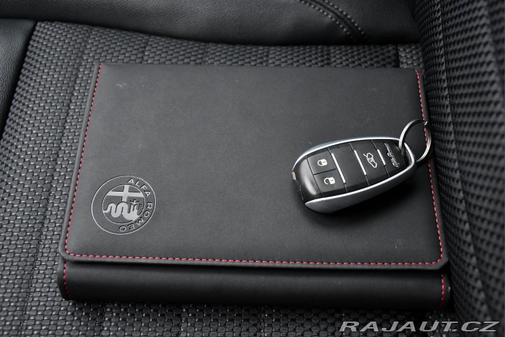 Alfa Romeo Stelvio 2.2d Q4 CARPLAY ČR 2020