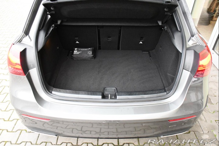 Mercedes-Benz A 180 ZÁRUKA LED NAV VIRTUA 2023