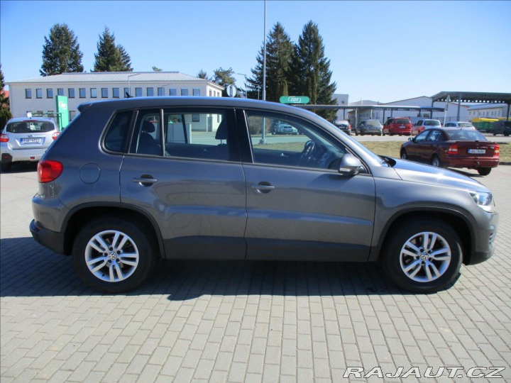 Volkswagen Tiguan 1,4 TSI 90kw Trendline Ta 2014
