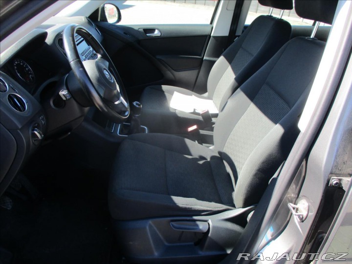 Volkswagen Tiguan 1,4 TSI 90kw Trendline Ta 2014