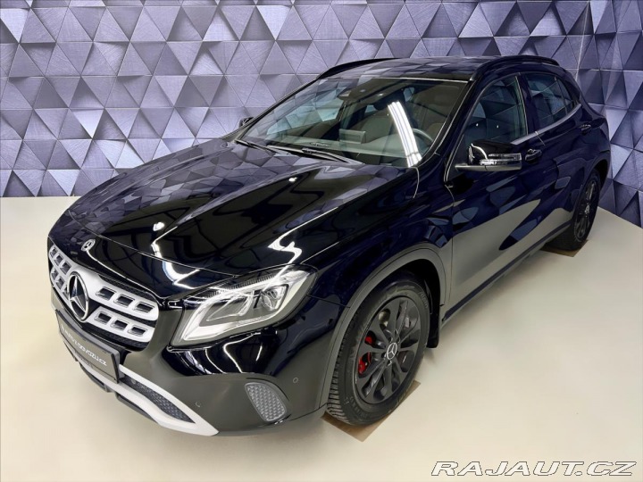 Mercedes-Benz GLA 200d 4MATIC STYLE, LED, K 2019