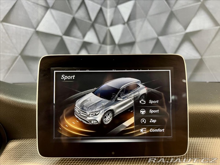 Mercedes-Benz GLA 200d 4MATIC STYLE, LED, K 2019