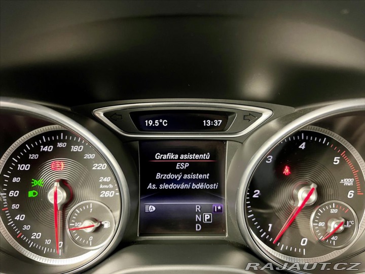 Mercedes-Benz GLA 200d 4MATIC STYLE, LED, K 2019