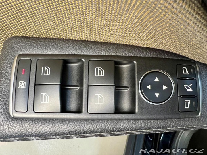 Mercedes-Benz GLA 200d 4MATIC STYLE, LED, K 2019