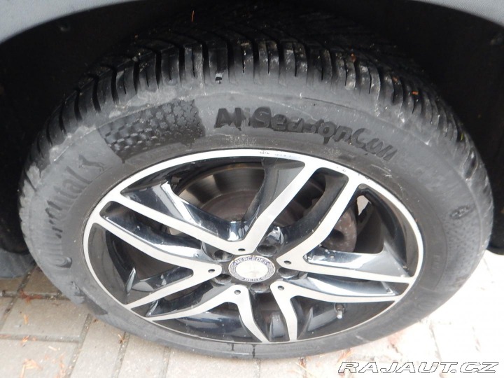 Mercedes-Benz GLA 200 D 4MATIC 2015