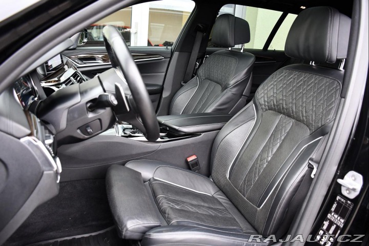 BMW 5 M550d Rezervace 2018
