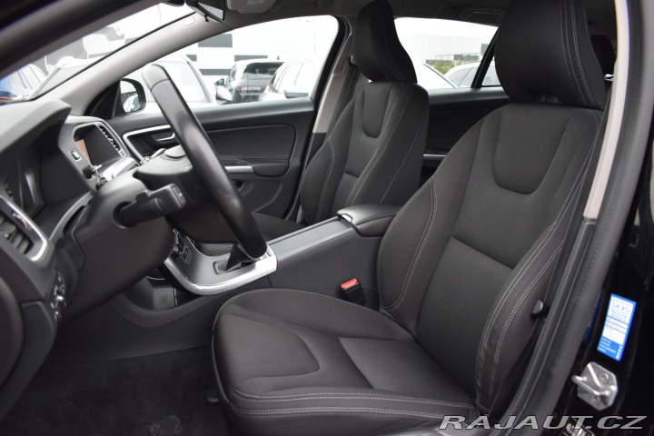 Volvo V60 2.0 D2 88kW MANUÁL*NAVI*S 2018