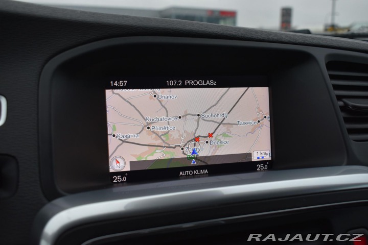 Volvo V60 2.0 D2 88kW MANUÁL*NAVI*S 2018