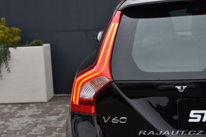 Volvo V60 2.0 D2 88kW MANUÁL*NAVI*S 2018