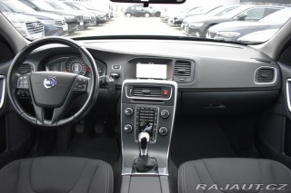 Volvo V60 2.0 D2 88kW MANUÁL*NAVI*S 2018