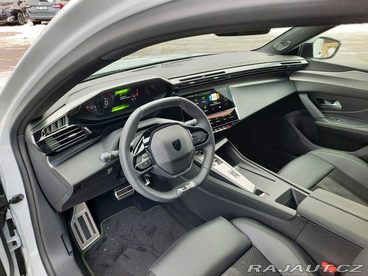 Peugeot 308 SW GT 1,2 PT 130k EAT8 2025