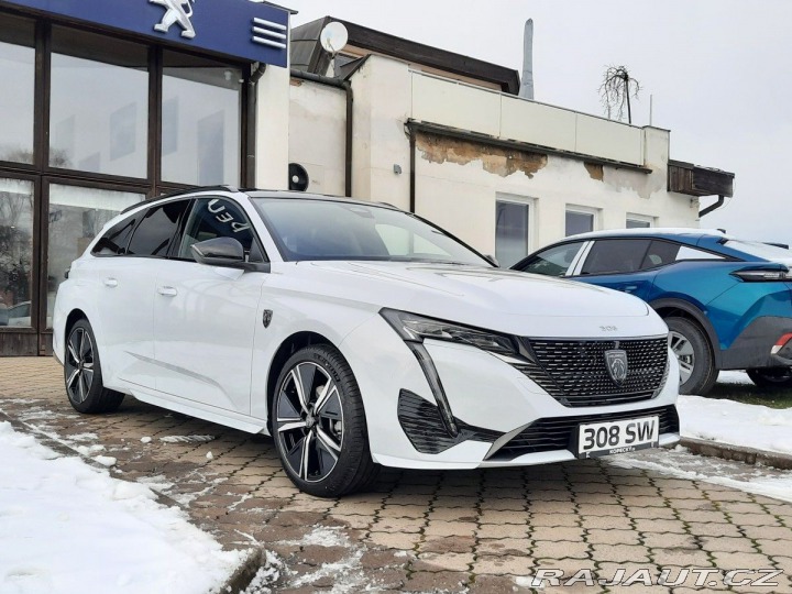 Peugeot 308 SW GT 1,2 PT 130k EAT8 2025