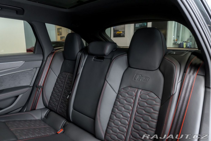 Audi RS6 Performance/Carbon/Pano/L 2024