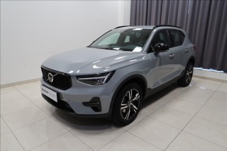 Volvo XC40 2,0 B3 Plus Dark AUT