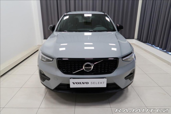 Volvo XC40 2,0 B3 Plus Dark AUT 2024