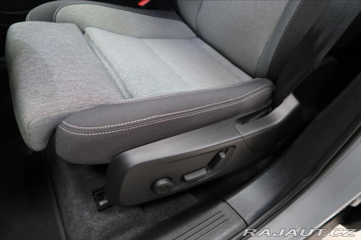Volvo XC40 2,0 B3 Plus Dark AUT 2024