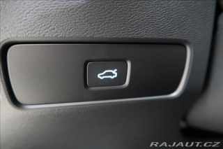 Volvo XC40 2,0 B3 Plus Dark AUT 2024