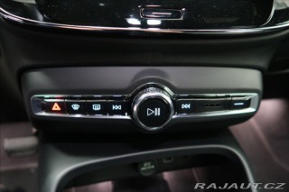 Volvo XC40 2,0 B3 Plus Dark AUT 2024