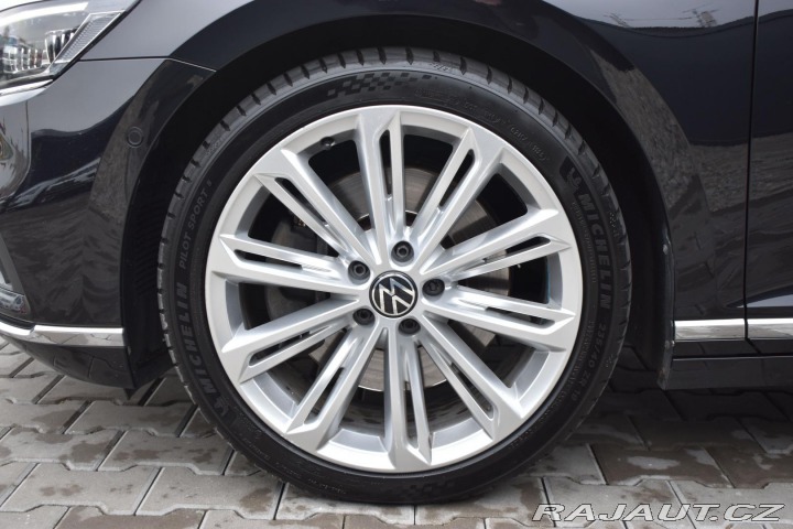 Volkswagen Passat TSI 206kW 4M*VIRTUAL*DPH* 2021