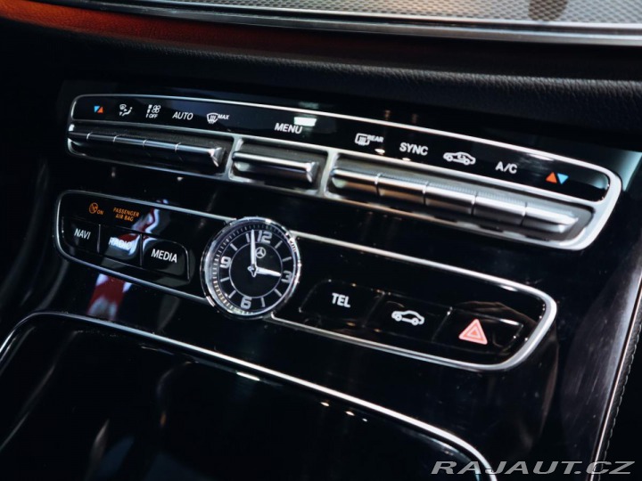 Mercedes-Benz E E 350d AMG 190 kW 2016