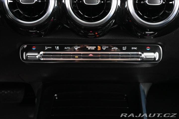 Mercedes-Benz GLB 2,0 220 d 140 kW AT/8 Zár 2021