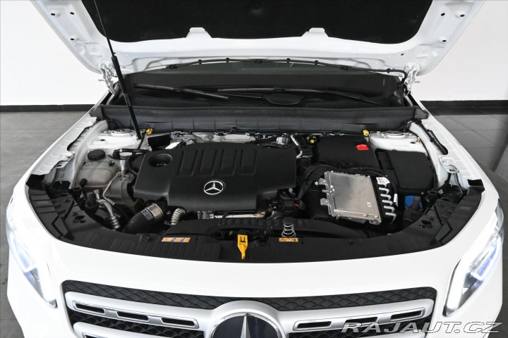 Mercedes-Benz GLB 2,0 220 d 140 kW AT/8 Zár 2021