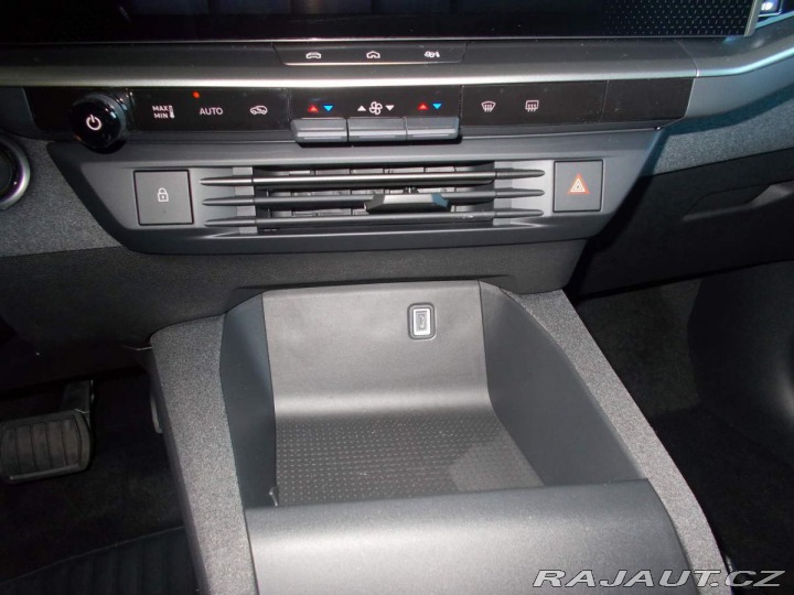 Opel Grandland Novy Edition Hybrid 1.2 T 2024