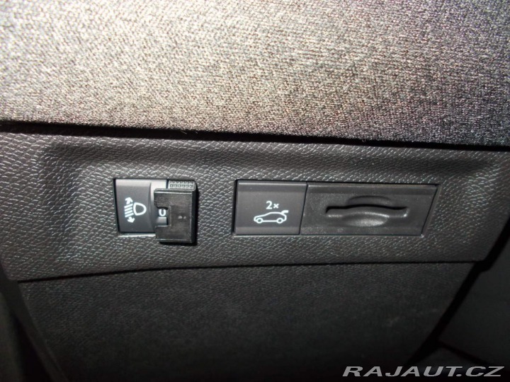 Opel Grandland Novy Edition Hybrid 1.2 T 2024