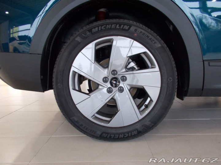 Opel Grandland Novy Edition Hybrid 1.2 T 2025