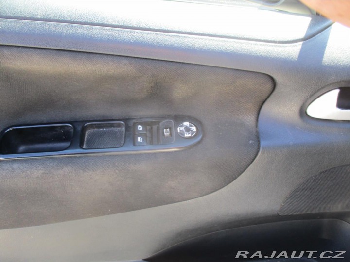 Peugeot 207 1,4 i 75k Active LPG Klim 2012