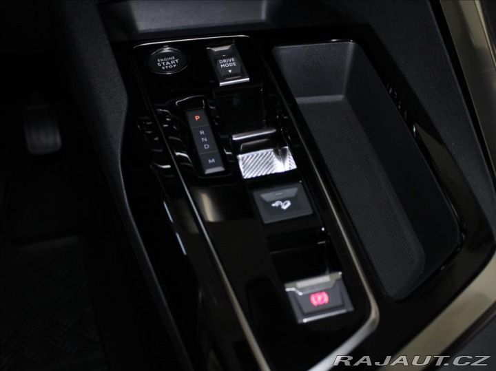 Peugeot 5008 1,5 HDi AT Allure PACK 7. 2024