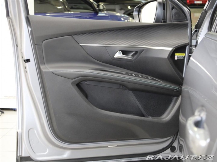 Peugeot 5008 1,5 HDi AT Allure PACK 7. 2024