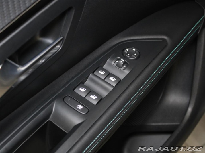 Peugeot 5008 1,5 HDi AT Allure PACK 7. 2024