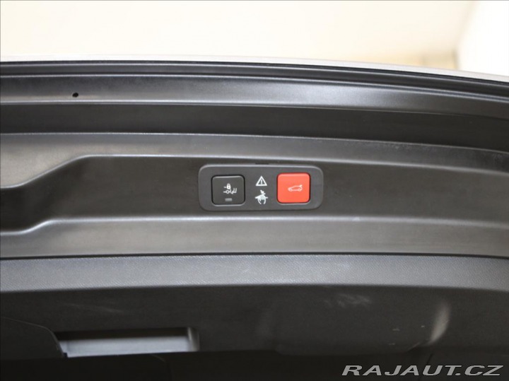 Peugeot 5008 1,5 HDi AT Allure PACK 7. 2024