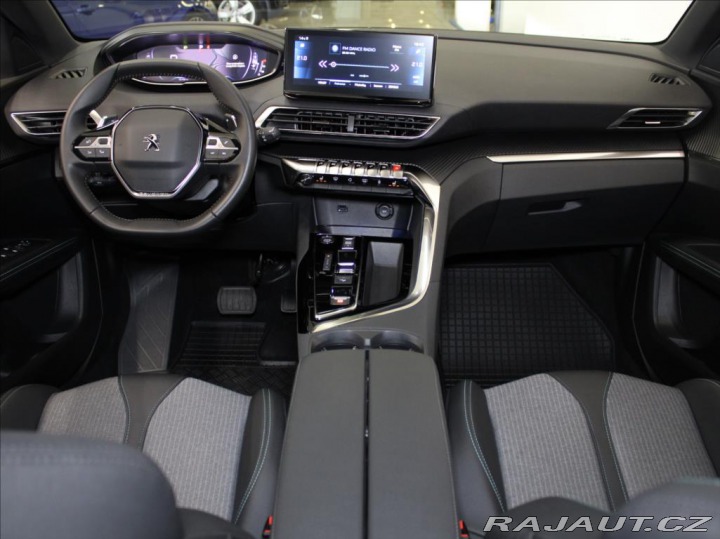 Peugeot 5008 1,5 HDi AT Allure PACK 7. 2024