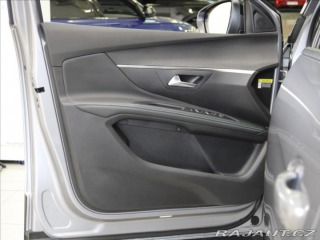 Peugeot 5008 1,5 HDi AT Allure PACK 7. 2024