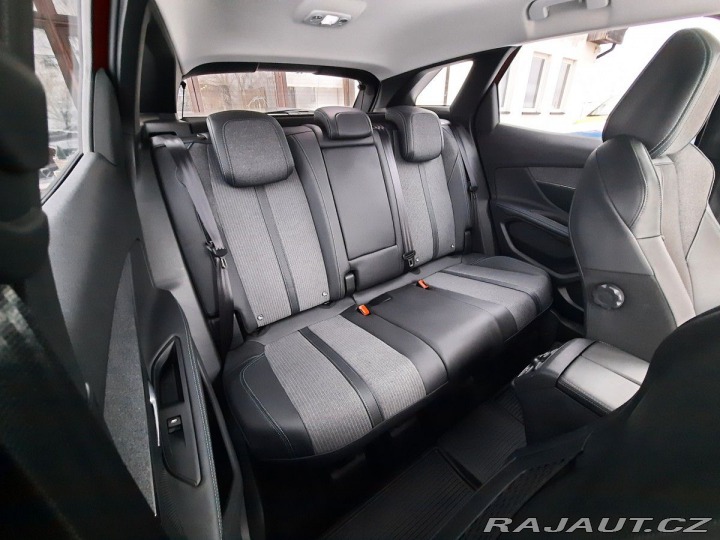 Peugeot 3008 ALLURE PACK 1.2 PT 130k M 2022