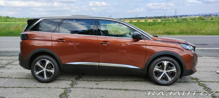 Peugeot 5008 2021