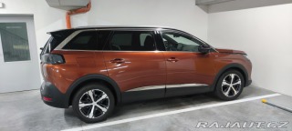 Peugeot 5008 2021